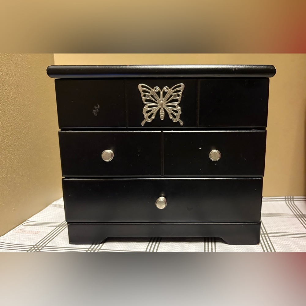 Elegant Black Jewelry Organizer with Butterfly Accent